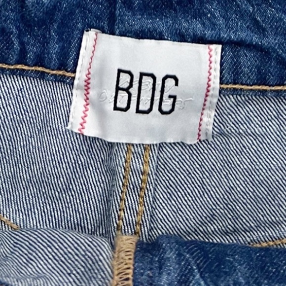 NWT Urban Outfitters BDG Dropped Straight High Waisted Dark Wash Jeans - Picture 7 of 11